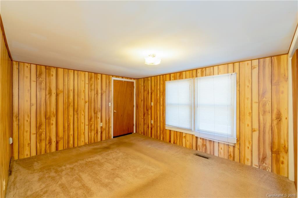 16 Mingus Cove Road Canton, NC 28716 - Photo 5 of 10