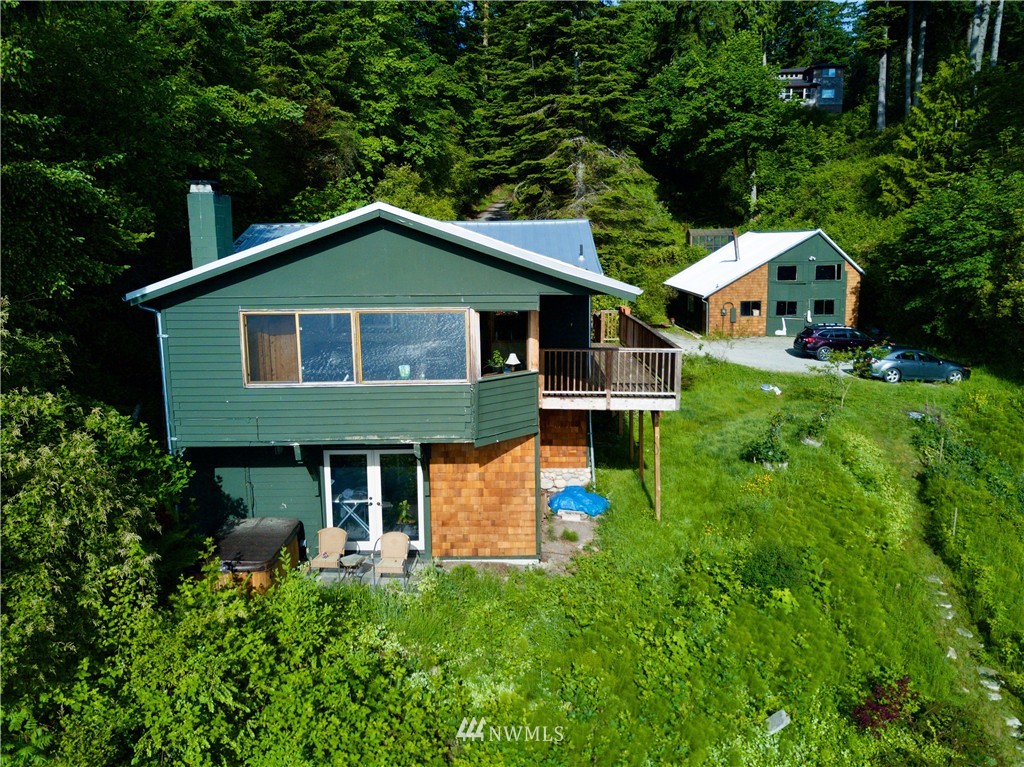 14189 Gibralter Road Anacortes, WA 98221 - Photo 2 of 22 Gallery Image 2
