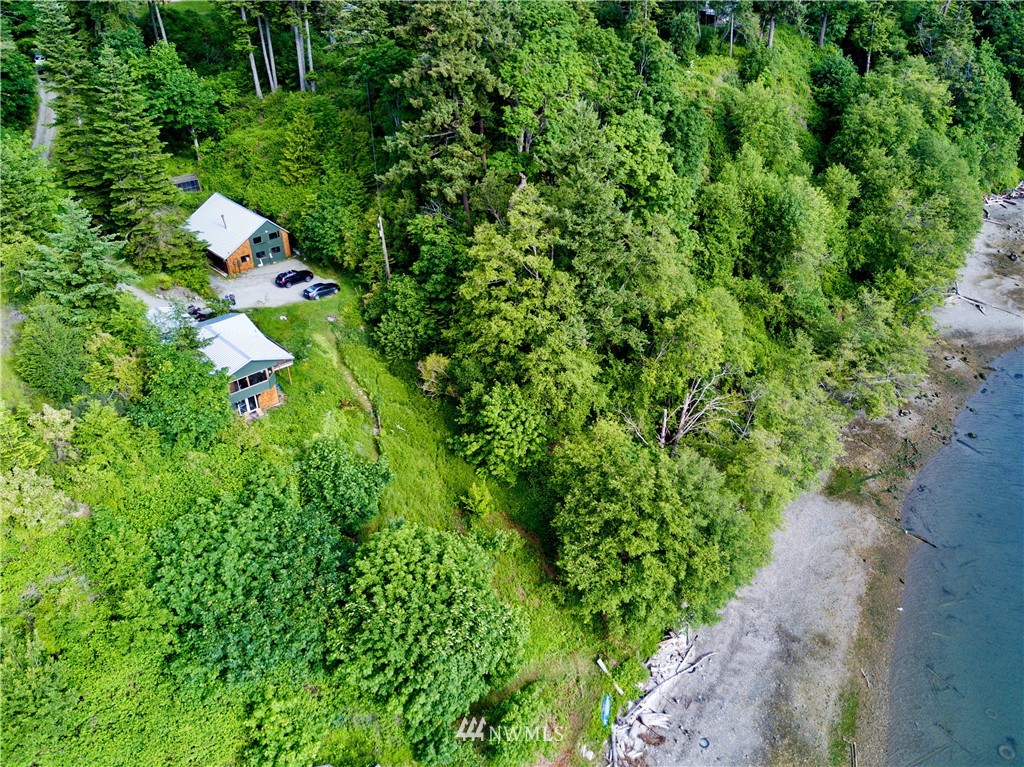 14189 Gibralter Road Anacortes, WA 98221 - Photo 11 of 22 Gallery Image 11