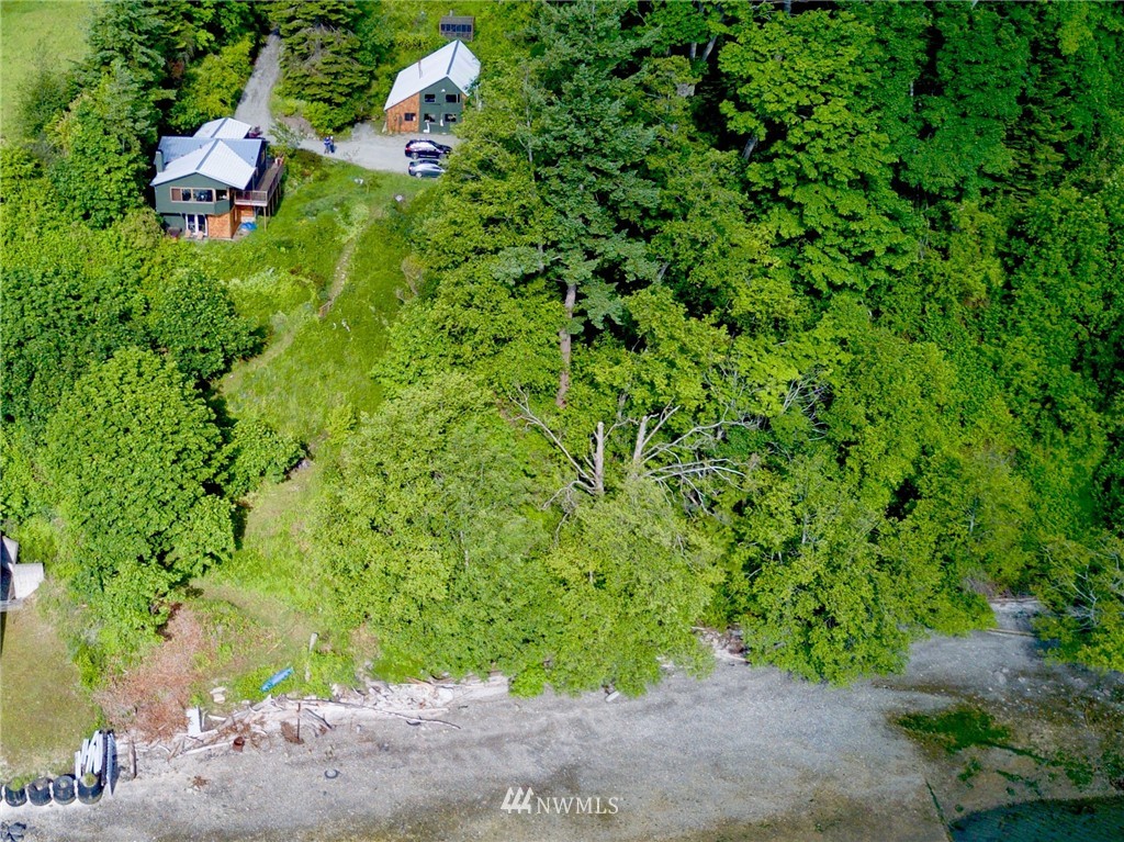 14189 Gibralter Road Anacortes, WA 98221 - Photo 12 of 22 Gallery Image 12