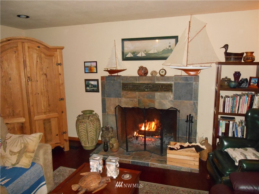 14189 Gibralter Road Anacortes, WA 98221 - Photo 14 of 22 Gallery Image 14