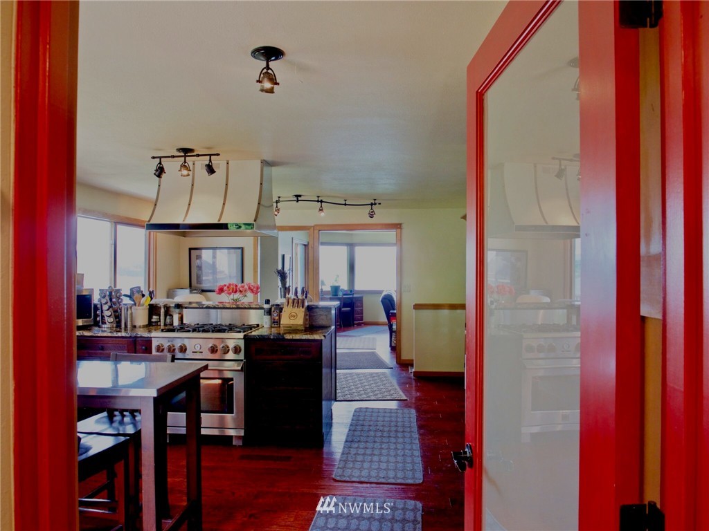 14189 Gibralter Road Anacortes, WA 98221 - Photo 16 of 22 Gallery Image 16