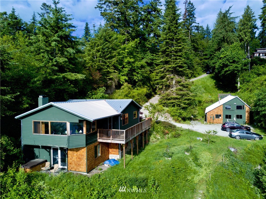 14189 Gibralter Road Anacortes, WA 98221 - Photo 8 of 22 Gallery Image 8
