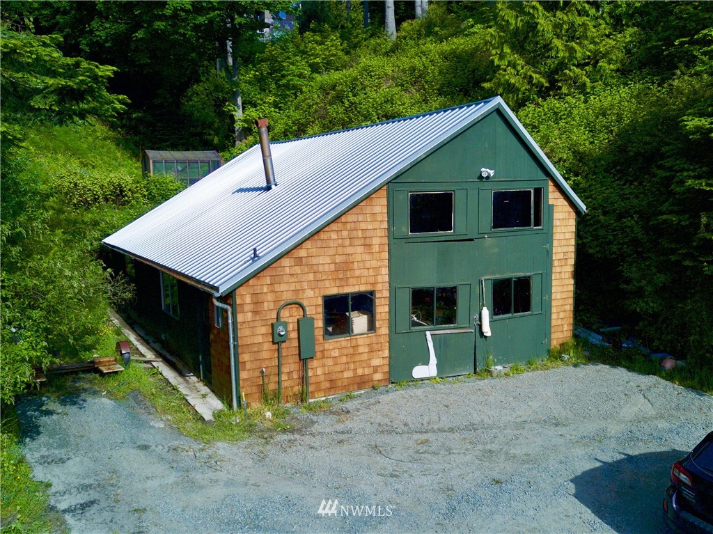 14189 Gibralter Road Anacortes, WA 98221 - Photo 10 of 22 Gallery Image 10