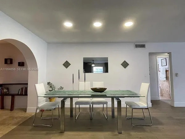 $4,950 | 1143 Lincoln Street, Hollywood, FL 33019