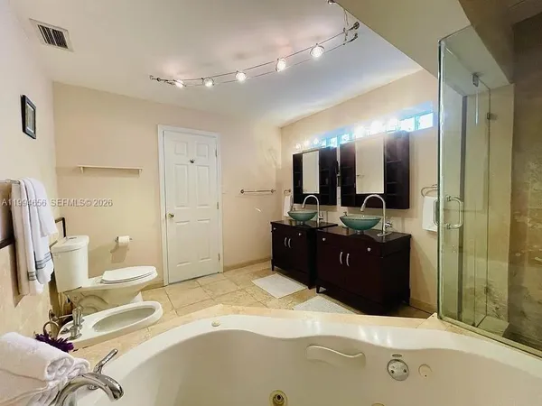 $4,950 | 1143 Lincoln Street, Hollywood, FL 33019