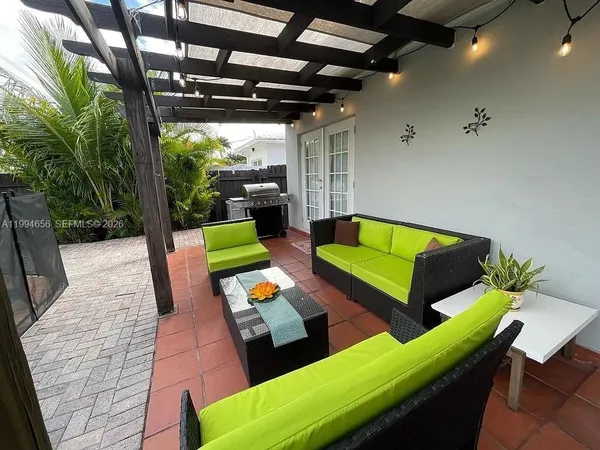 $4,950 | 1143 Lincoln Street, Hollywood, FL 33019