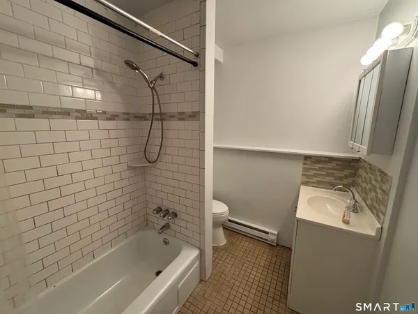 $2,250 | 12 North Taylor Avenue, Unit 28, Norwalk, CT 06854