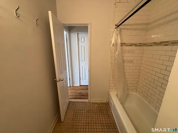 $2,250 | 12 North Taylor Avenue, Unit 28, Norwalk, CT 06854