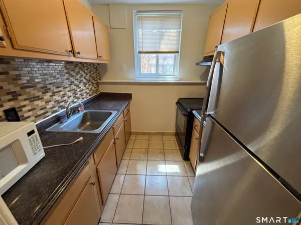 $2,250 | 12 North Taylor Avenue, Unit 28, Norwalk, CT 06854