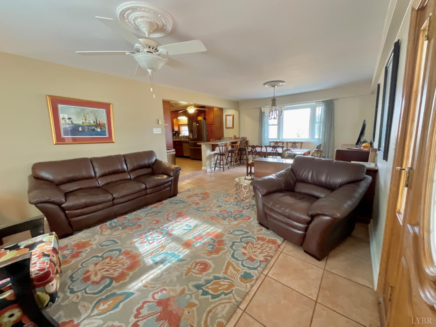 223 Glade Road Madison Heights, VA 24572 - Photo 10 of 38 Gallery Image 10