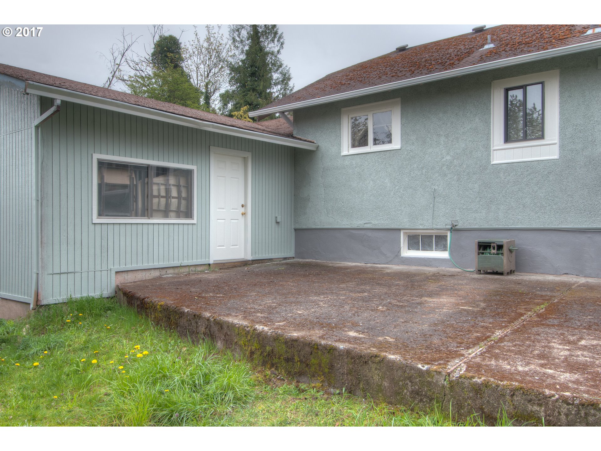 13463 Southeast Foster Road Portland, OR 97236 - Photo 13 of 18 Gallery Image 13