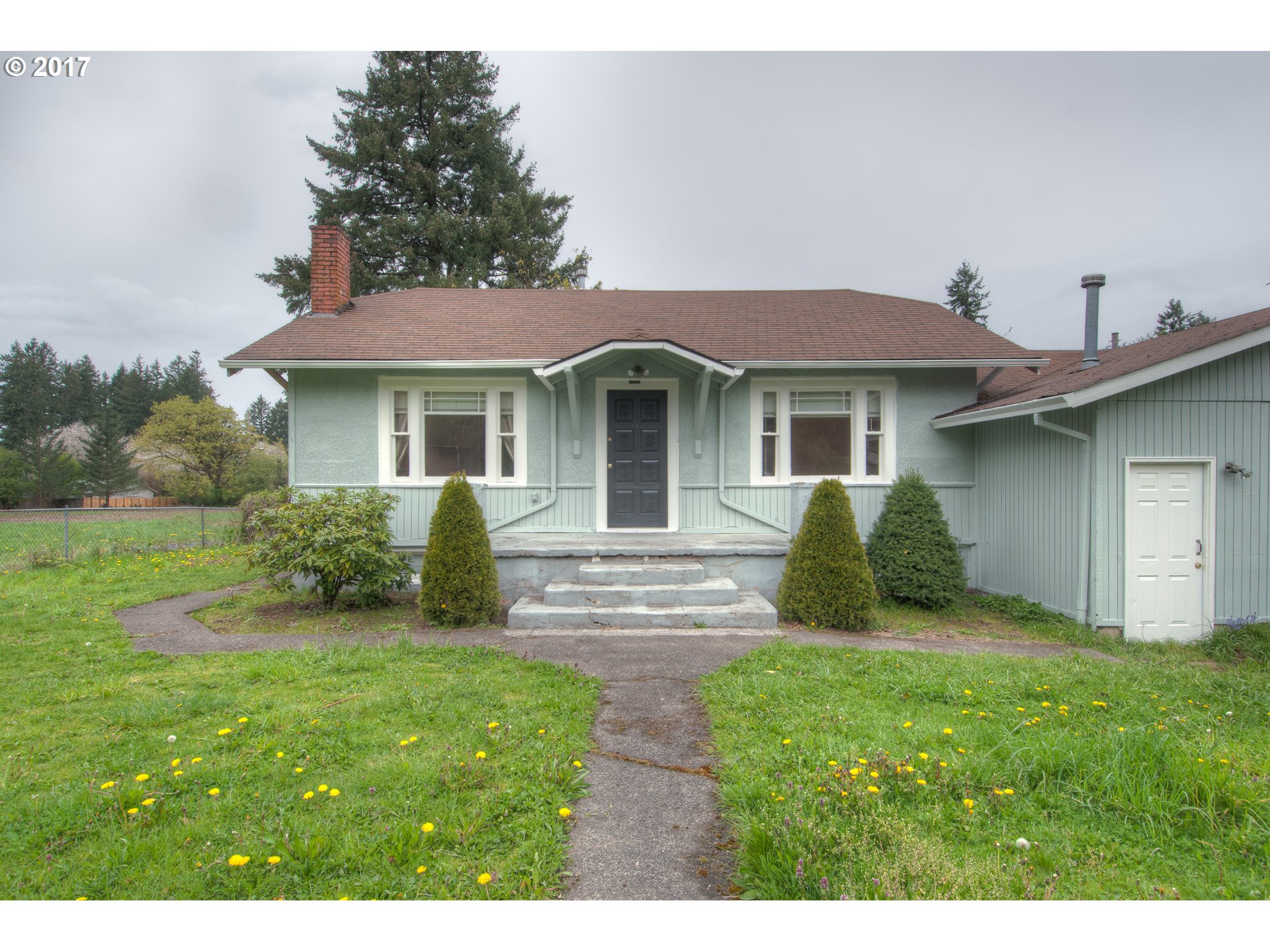 13463 Southeast Foster Road Portland, OR 97236 - Photo 2 of 18 Gallery Image 2