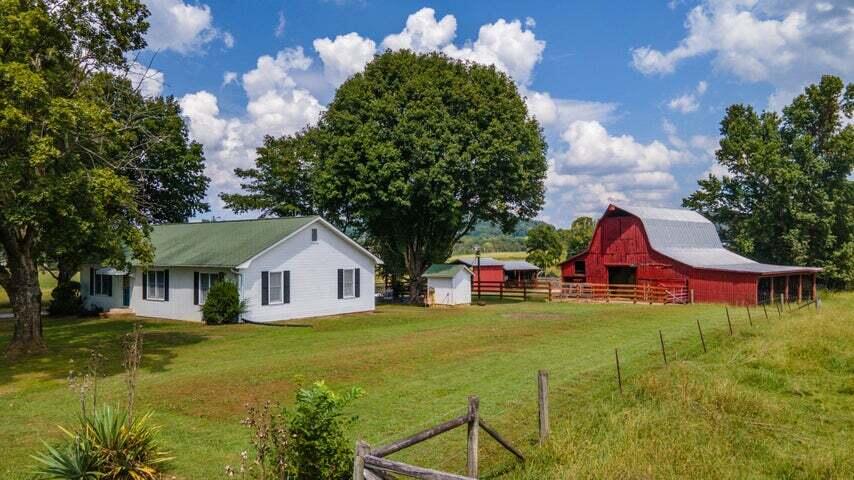 813 Ladd Springs Road Southeast Cleveland, TN 37323 - Photo 1 of 34 3