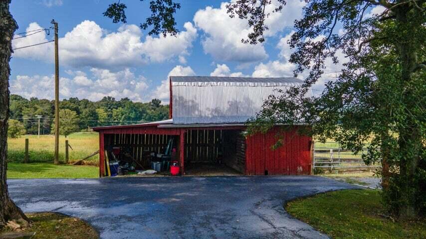 813 Ladd Springs Road Southeast Cleveland, TN 37323 - Photo 9 of 34 16