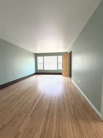$1,750 | 6637 South Whipple Street, Unit 2, Chicago, IL 60629