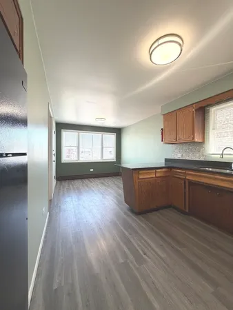 $1,750 | 6637 South Whipple Street, Unit 2, Chicago, IL 60629