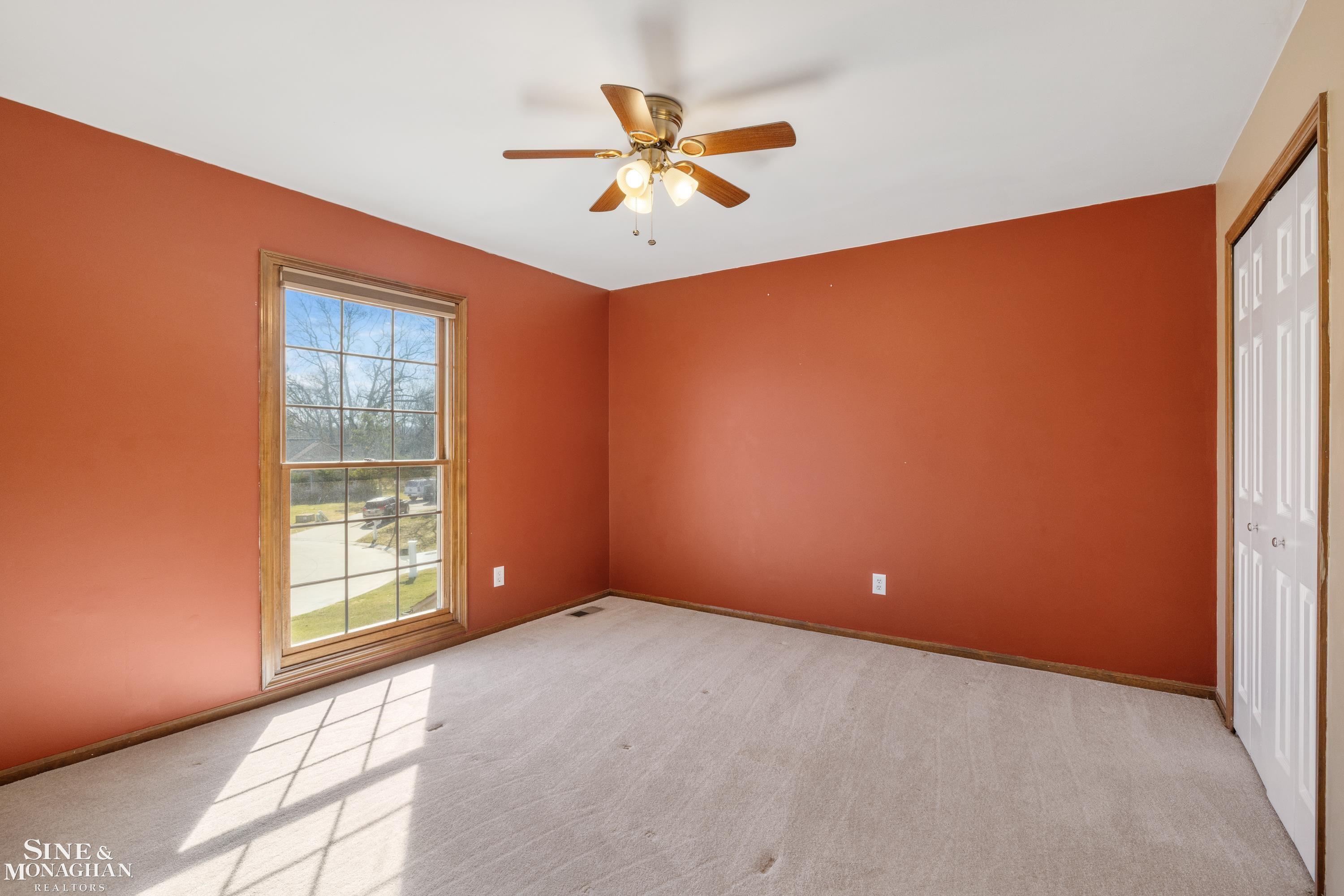 610 Deerfield Court Rochester, MI 48309 - Photo 25 of 55 50169343-363a2bea-c25f-4425-87ef-af864b641eca.JPG