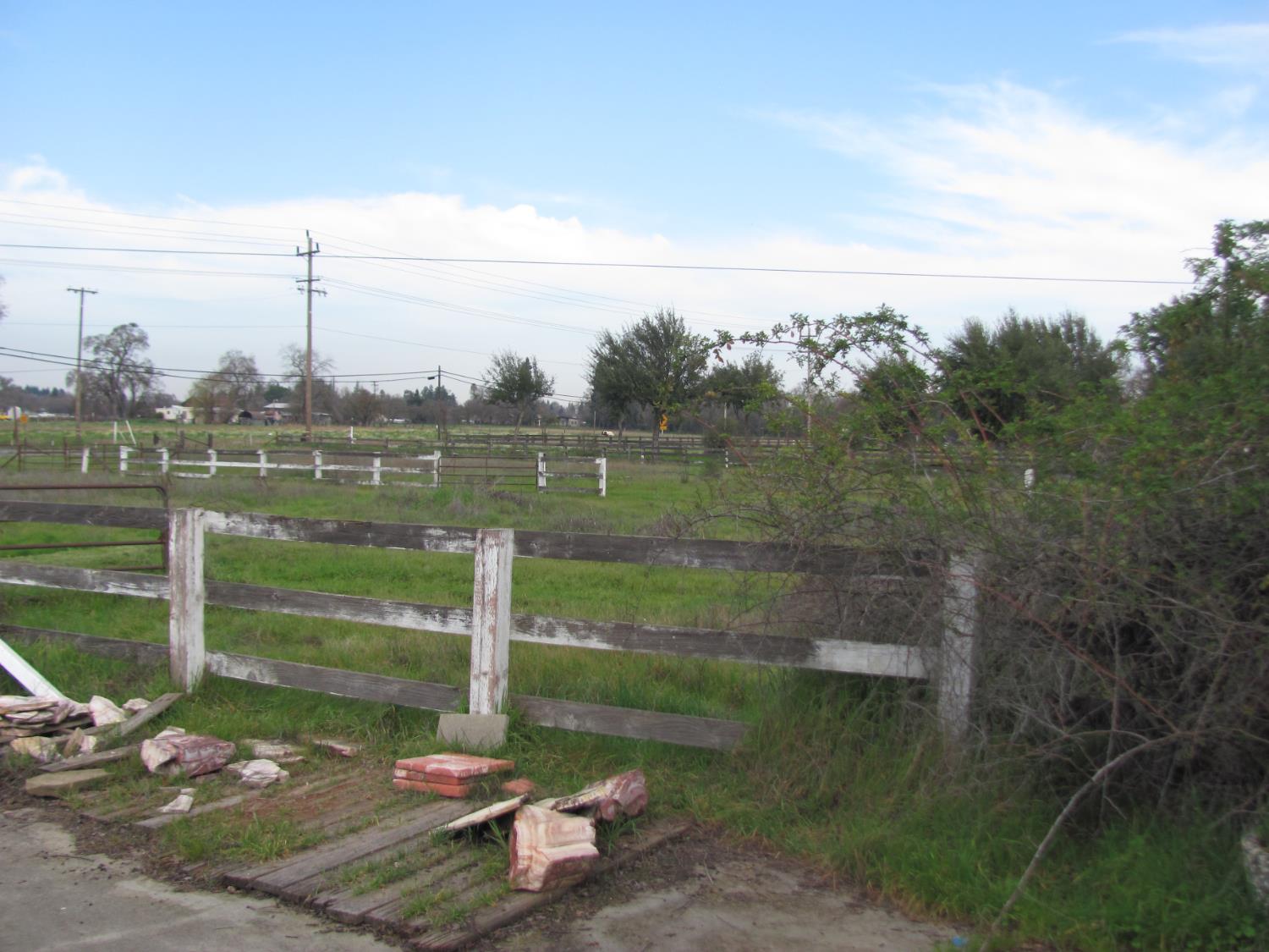 12501 Lee School Road Wilton, CA 95693 - Photo 10 of 18 a view of a park