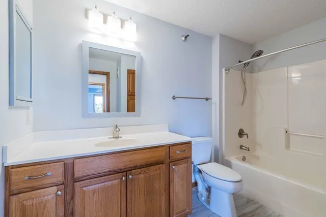 $220,000 | 16154 Main Avenue Southeast, Unit 212, Prior Lake, MN 55372