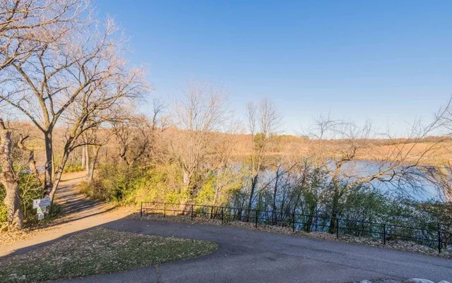 $220,000 | 16154 Main Avenue Southeast, Unit 212, Prior Lake, MN 55372