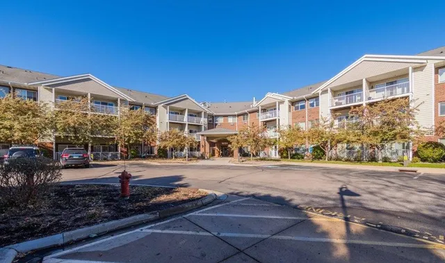 $220,000 | 16154 Main Avenue Southeast, Unit 212, Prior Lake, MN 55372