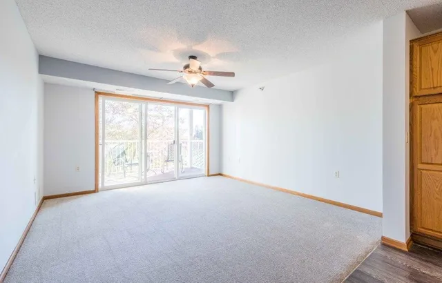 $220,000 | 16154 Main Avenue Southeast, Unit 212, Prior Lake, MN 55372