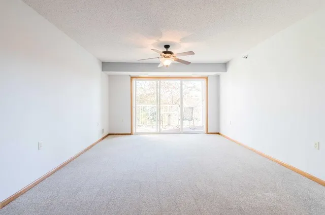 $220,000 | 16154 Main Avenue Southeast, Unit 212, Prior Lake, MN 55372