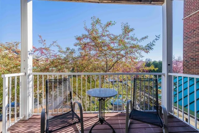 $220,000 | 16154 Main Avenue Southeast, Unit 212, Prior Lake, MN 55372