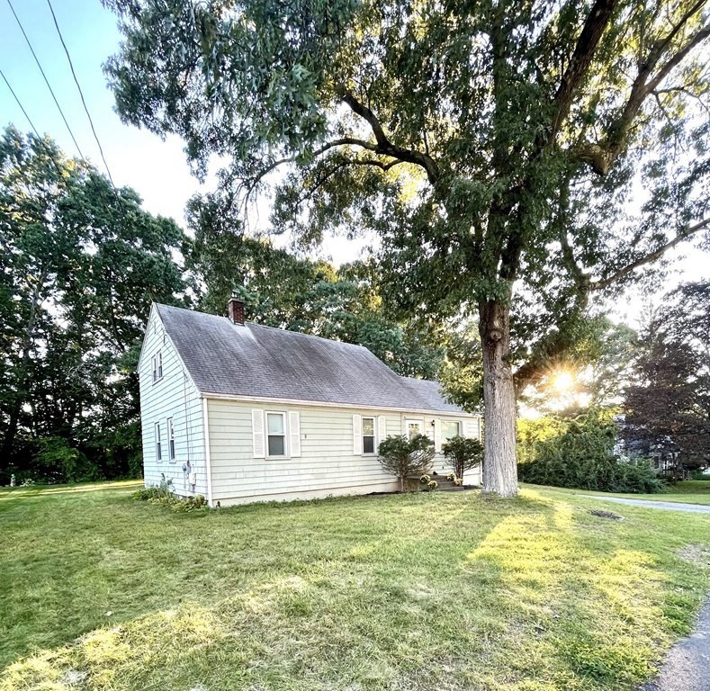21 Ridge Road Marlborough, MA 01752 - Photo 1 of 37 Gallery Image 1