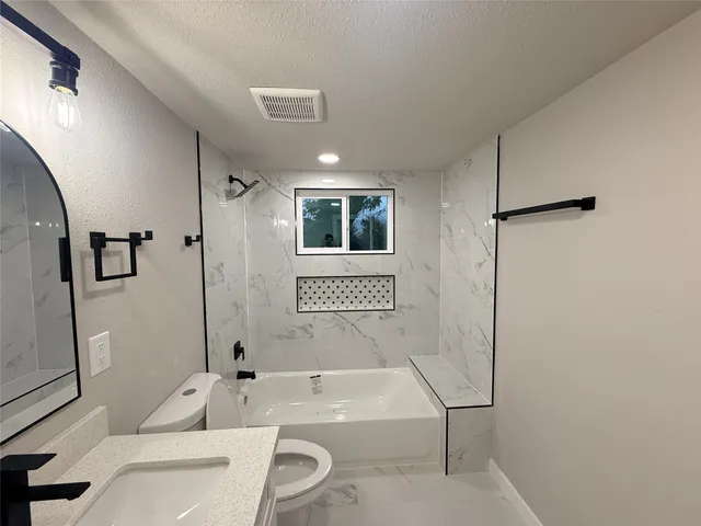 $1,450 | 5238 Pease Street, Unit 4, Houston, TX 77023