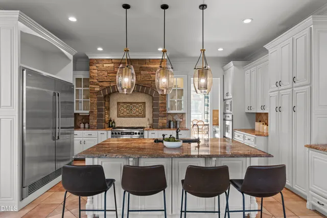 $1,750,000 | 1524 Eglantyne Court, Raleigh, NC 27613