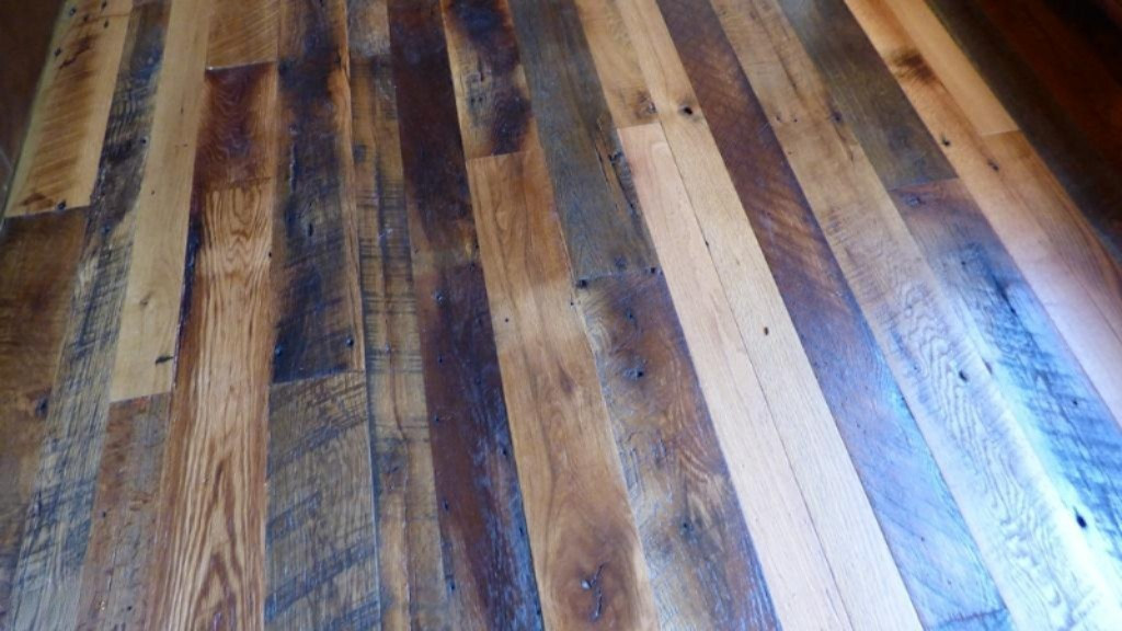 6121 Johnson Road Coloma, MI 49038 - Photo 13 of 26 Hardwood flooring throughout