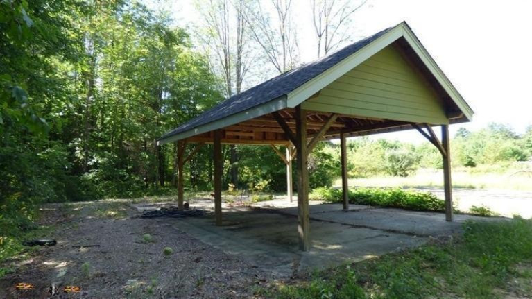 6121 Johnson Road Coloma, MI 49038 - Photo 22 of 26 Paint ball staging covered area