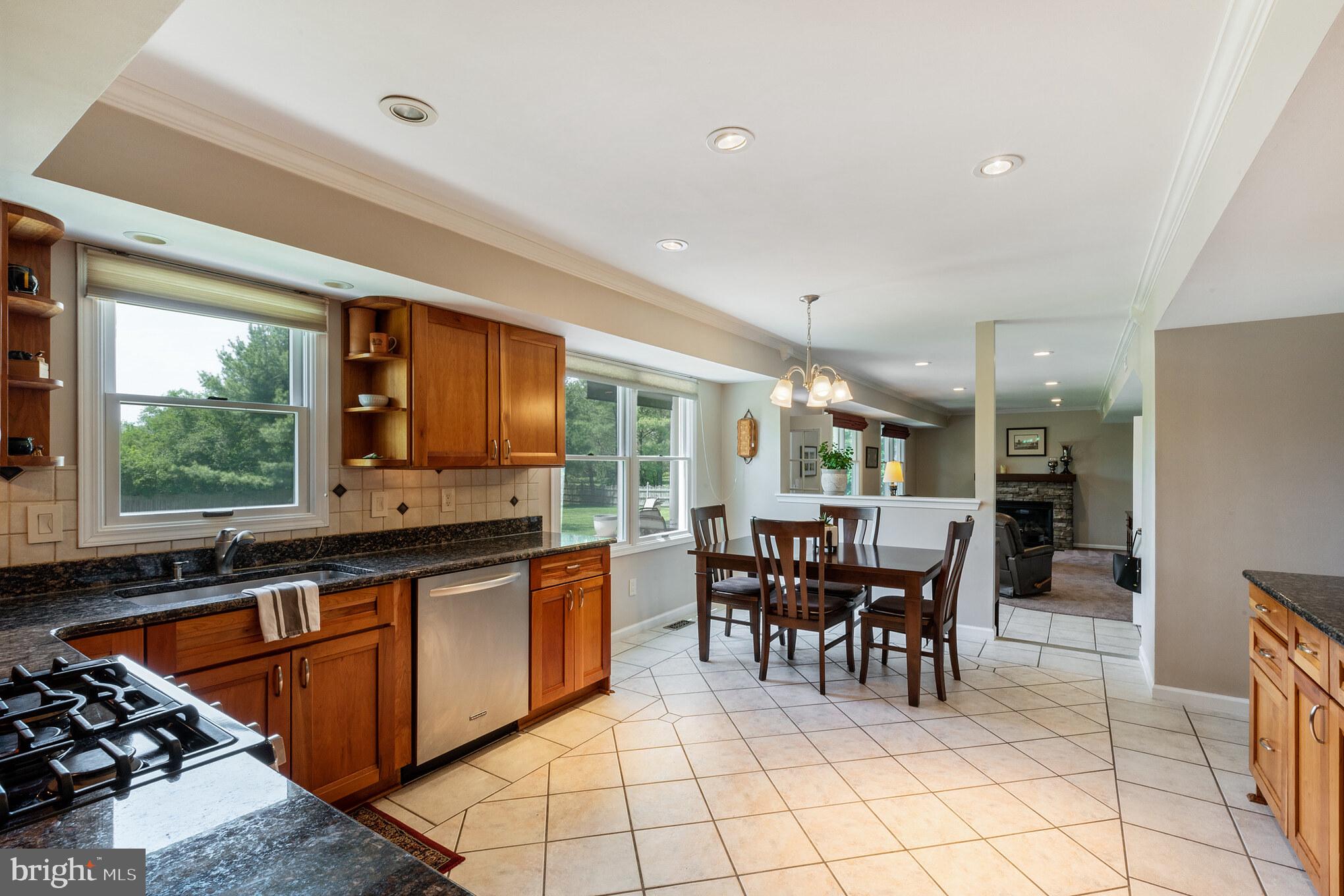 60 Wendee Way Sewell, NJ 08080 - Photo 12 of 30 Gallery Image 12