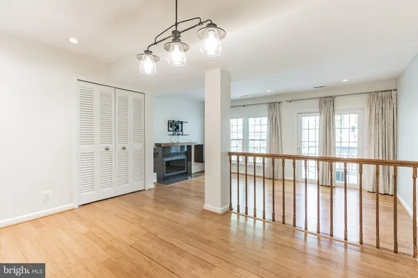 $3,100 | 2907 A South Woodstock Street, Arlington, VA 22206