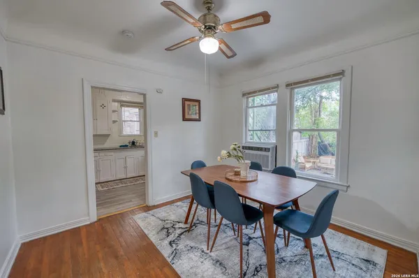 $1,495 | 311 West Lullwood Avenue, San Antonio, TX 78212