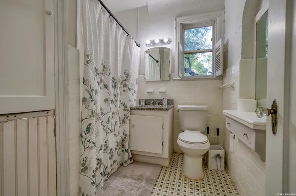 $1,495 | 311 West Lullwood Avenue, San Antonio, TX 78212