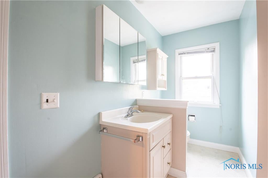 1022 Craig Road Maumee, OH 43537 - Photo 15 of 27 Gallery Image 15