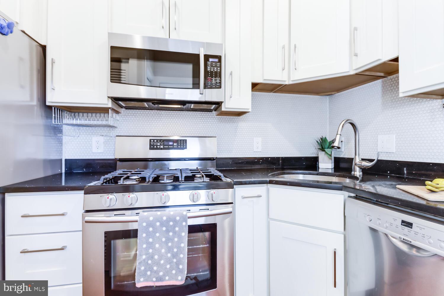 30 Hanover Place Northwest, Unit 1 Washington, DC 20001 - Photo 17 of 28