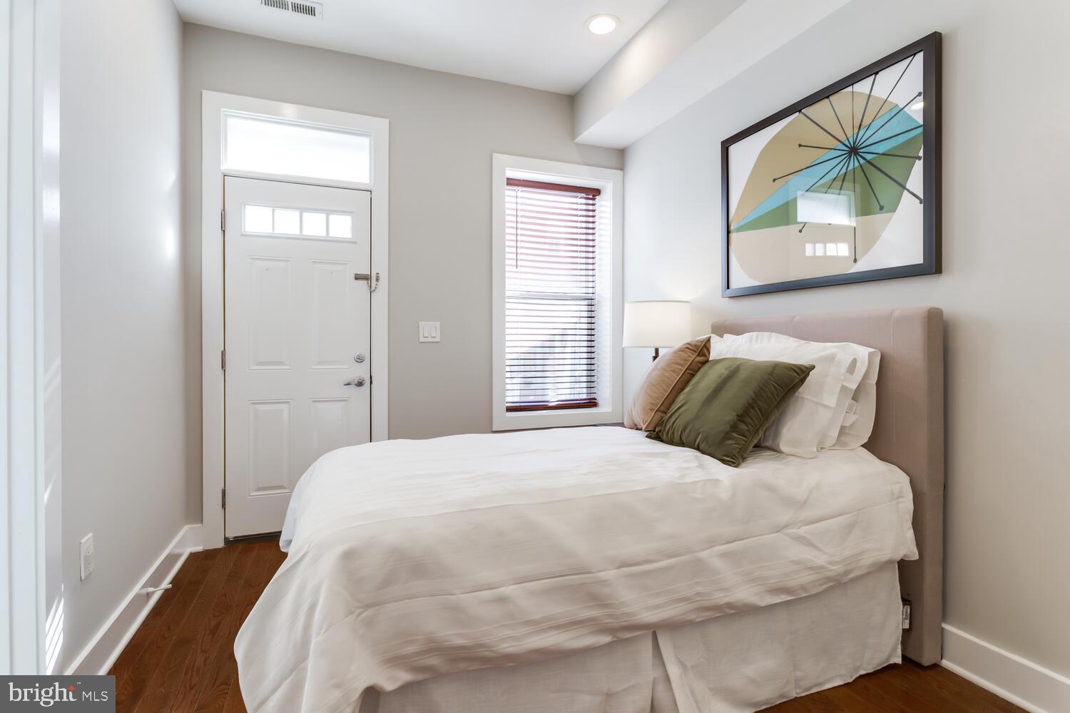 30 Hanover Place Northwest, Unit 1 Washington, DC 20001 - Photo 22 of 28