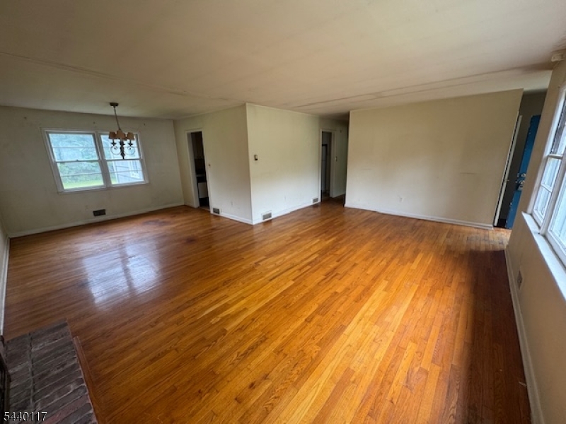 2 Shores Road Randolph, NJ 07869 - Photo 10 of 17
