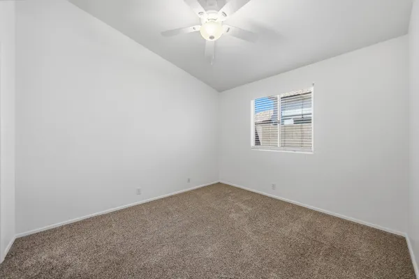 $2,395 | 18837 North 43rd Place, Phoenix, AZ 85050