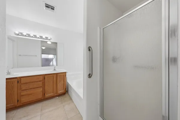$2,595 | 18837 North 43rd Place, Phoenix, AZ 85050