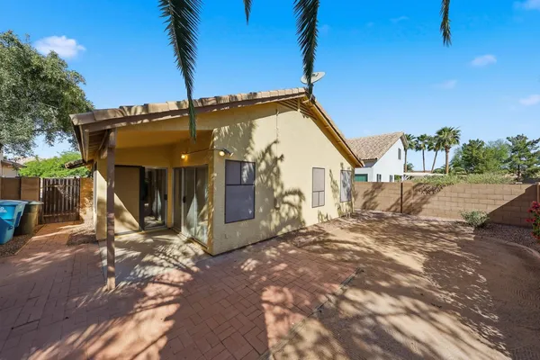 $2,595 | 18837 North 43rd Place, Phoenix, AZ 85050