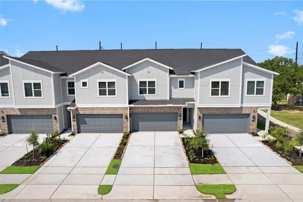 $2,845 | 3037 Dovedale Street, Pearland, TX 77584