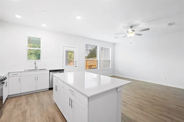 $2,845 | 3037 Dovedale Street, Pearland, TX 77584