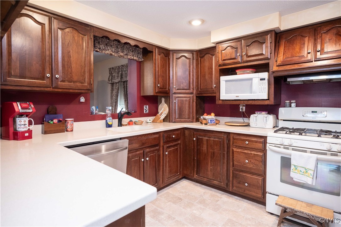 8 Gridley Place Paris, NY 13456 - Photo 17 of 50