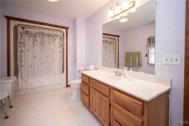 $265,900 | 8 Gridley Place, Paris, NY 13456