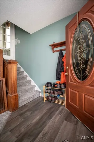 $265,900 | 8 Gridley Place, Paris, NY 13456